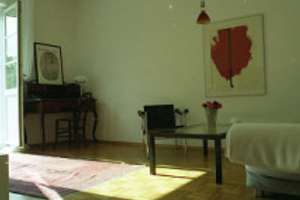 Charmante, möblierte 3-Raum-Wohnung mit Balkon und Garten in München-Schwabing – Moltkestraße 3, 80803 Münchner Freiheit, München – Vorschaubild 4