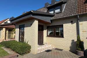 Reihenmittelhaus in bevorzugter Wohnlage in Salzgitter-Lebenstedt