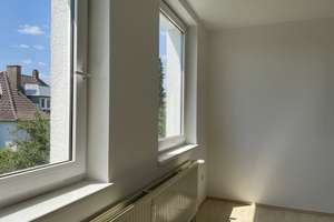 Helle 2 - Zimmer Wohnung mit Balkon EBK in Brackwede – Die vollständige Adresse der Immobilie erhältst du vom Anbieter., 33647 Brackwede, Bielefeld – Vorschaubild 9