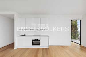 Exklusive Zwei-Zimmer-Wohnung im Eden Tower mit atemberaubendem Ausblick – Frankfurt am Main – Vorschaubild 6