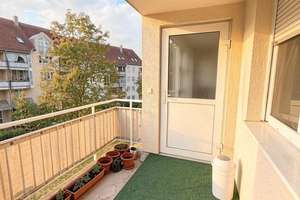Charmante Etagenwohnung mit Wintergarten, Balkon und durchdachtem Grundriss
