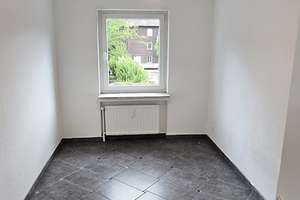 Sehr schöne renovierte 3 Zimmer Wohnung in Gelsenkirchen zu vermieten – Schalker Str. 173, 45881 Schalke, Gelsenkirchen – Vorschaubild 5