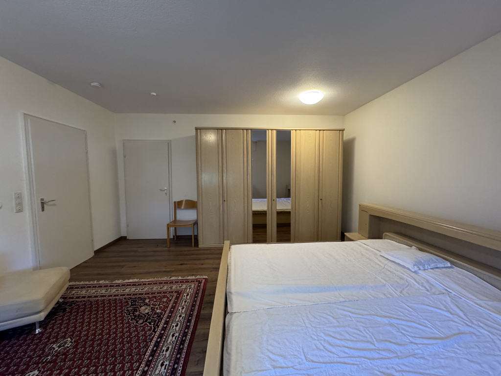 Immobilie in Loffenau - Repräsentatives, großzügiges Einfamilienhaus mit Einliegerwohnung in Bestwohnlage mit großem,  - Bild 4