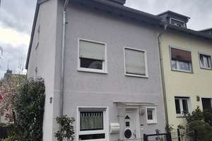 Wohnen mit Charakter: Geräumiges Haus in Frankfurt-Eschersheim – Die vollständige Adresse der Immobilie erhältst du vom Anbieter., 60433 Eschersheim, Frankfurt am Main – Vorschaubild 15