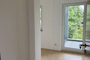 Helle 3 Zimmer und 2 Balkone, Gäste-WC, Fußbodenheizung, Bad mit Wanne und Dusche – Altenhoferstr. 178, 42719 Wald, Solingen – Vorschaubild 15