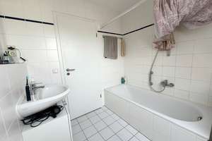 PREISSENKUNG VERMIETETE GALERIE DACHGESCHOSS WOHNUNG 4.OG OHNE AUFZUG ERBPACHT TIEFGARAGE SEPARAT – Steinkribbenstraße 3, 40597 Benrath, Düsseldorf – Vorschaubild 11
