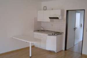 Moderne 1,5 Zimmerwohnung mit Lift, Balkon und Einbauküche zu vermieten – Schadowstraße 8, 39108 Stadtfeld Ost, Magdeburg – Vorschaubild 3