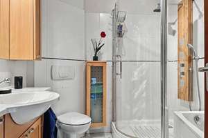 ERBBAURECHT: Charmantes Reihenmittelhaus in Hamburg Neuenfelde – Die vollständige Adresse der Immobilie erhältst du vom Anbieter., 21129 Neuenfelde, Hamburg – Vorschaubild 9