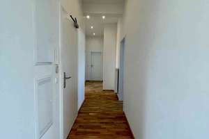 Wohntraum im Dachgeschoss: 4,5 Zimmer, Galerie und ein toller Blick auf den Olympiaturm! – Schleißheimer Str. 252, 80809 Am Luitpoldpark, München – Vorschaubild 5