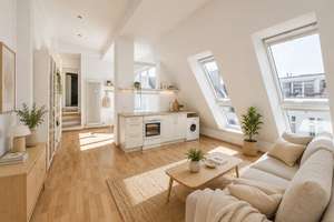 ruhige Dachterrasse mit Maisonettewohnung
