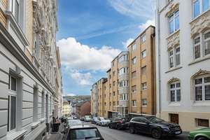 Helle 1-Zi-Wohnung mit Aufzug in ruhiger Citylage – Zur Scheuren 5, 42275 Barmen, Wuppertal – Vorschaubild 2