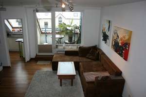 sehr schöne 2 Zimmer Maisonette Dachgeschosswohnung