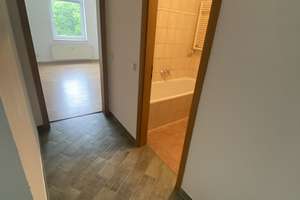 3-Zimmer-Wohnung mit Balkon, Laminat, Einbauküche und Wannenbad – Patriotischer Weg 132, 18057 Kröpeliner-Tor-Vorstadt, Rostock – Vorschaubild 8