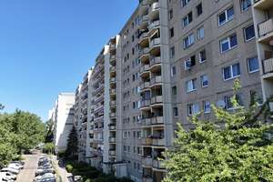 ++Attraktive 2 Zimmerwohnung  mit Aufzug - Gute Infrastruktur++ – Die vollständige Adresse der Immobilie erhältst du vom Anbieter., 13057 Neu-Hohenschönhausen, Berlin – Vorschaubild 1