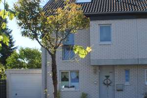 Doppelhaushälfte in Köln-Wahn zu verkaufen: Modernes und außergewöhnliches Haus. – Die vollständige Adresse der Immobilie erhältst du vom Anbieter., 51147 Wahn, Köln – Vorschaubild 3