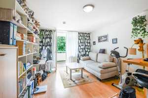 AIGNER - Attraktive Kapitalanlage in München – Vermietete 1-Zimmer-Wohnung mit Loggia & Tiefgarage – München – Vorschaubild 1