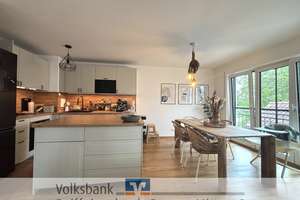 Moderne 3-Zimmer Wohnung mit Balkon und Stellplatz