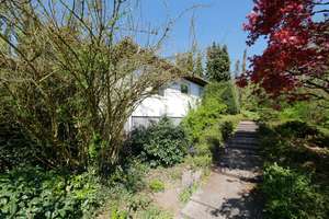 Einfamilienhaus mit Raum und großem Gartenparadies in Bad Driburg – Die vollständige Adresse der Immobilie erhältst du vom Anbieter., 33014 Bad Driburg – Vorschaubild 2