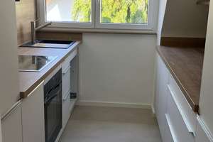 Erstbezug nach Kernsanierung: 2-Zi.-DG-Wohnung mit Südbalkon & Stuttgart-Blick – Im Schüle 32, 70192 Mönchhalde, Stuttgart – Vorschaubild 5