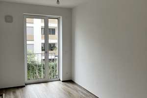 Neuwertige 2-Raum-Wohnung mit Balkon und Einbauküche in Frankfurt