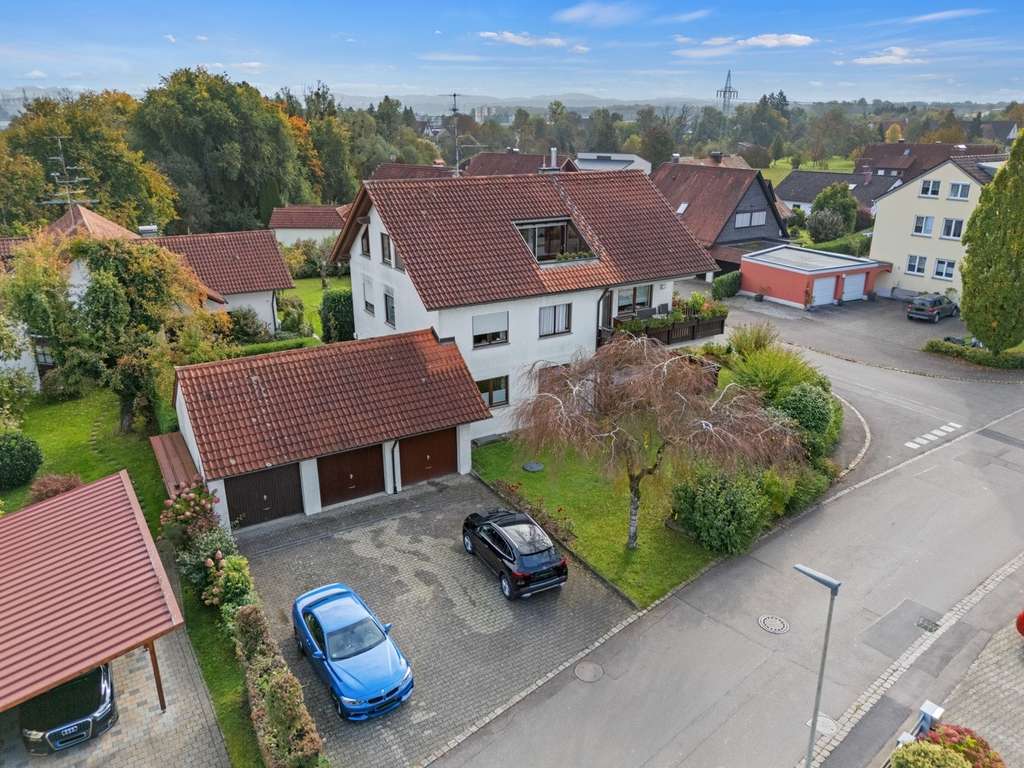 Immobilie in Meckenbeuren - Gemütliche und helle Wohnung mit viel Platz in ruhiger Lage
 - Bild 2