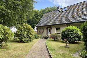 Einfamilienhaus mit Baugrundstück in bevorzugter Wohnlage! – Die vollständige Adresse der Immobilie erhältst du vom Anbieter., 21521 Aumühle – Vorschaubild 4