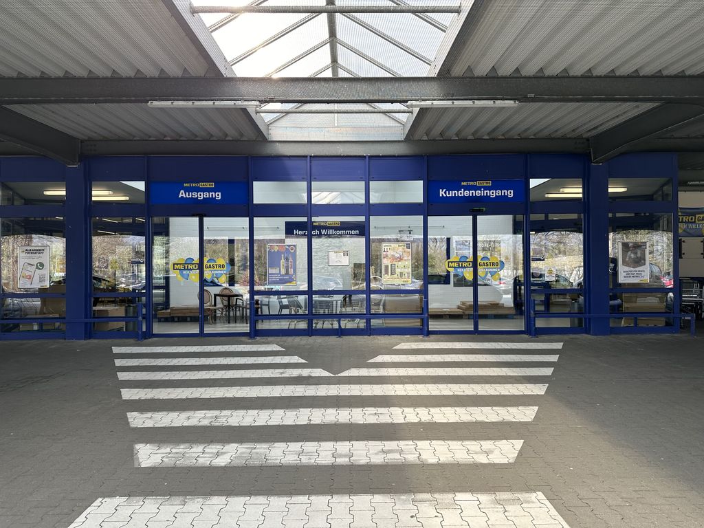 2 Großhandelsmärkte (Oranienburg und Lübben)