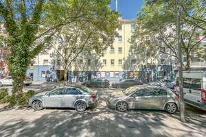vermietete Eigentumswohnung und Garage