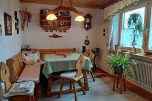 Einziehen - Wohlfühlen:  Wohnhaus mit Einliegerwohnung in der Gemeinde Regen – Die vollständige Adresse der Immobilie erhältst du vom Anbieter., 94209 Regen – Vorschaubild 6