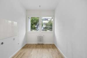 ROGERS: Helle Wohnung mit perfektem Grundriss und Westbalkon in ruhiger Lage – Die vollständige Adresse der Immobilie erhältst du vom Anbieter., 81825 Josephsburg, München – Vorschaubild 11