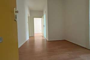 Helle 2-Zimmer-Wohnung mit Balkon und EBK - UNIT 03 – Theklastraße 9, 12205 Lichterfelde, Berlin – Vorschaubild 3
