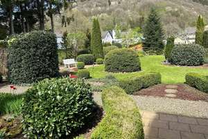 Freistehende Villa mit Sandsteinsäulen - Aussichtsturm und Parkähnlicher Anlage – Die vollständige Adresse der Immobilie erhältst du vom Anbieter., 54570 Mürlenbach – Vorschaubild 3
