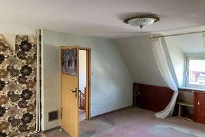 Siedlerhaus mit Potenzial – viel Platz zum Gestalten und Verwirklichen – Die vollständige Adresse der Immobilie erhältst du vom Anbieter., 90489 Gartenstadt, Nürnberg – Vorschaubild 9