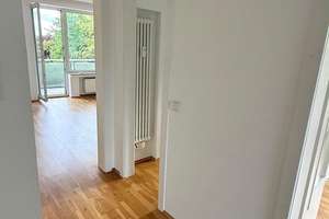 Helle 2-Zimmerwohnung mit Süd-Balkon und Blick ins Grüne – 40468 Unterrath, Düsseldorf – Vorschaubild 2