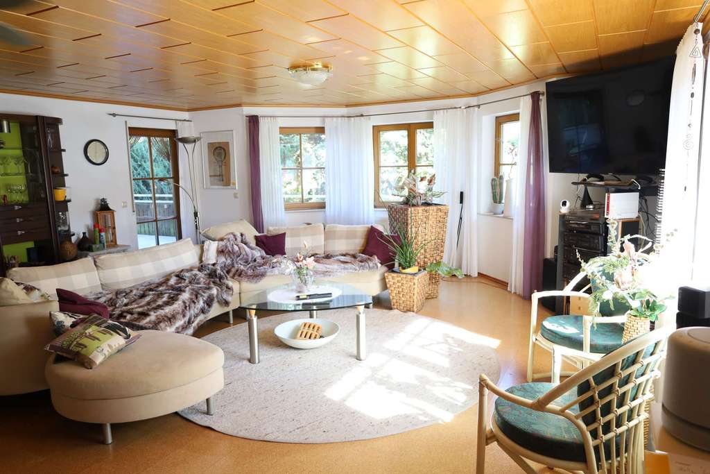 Immobilie in Zimmern unter der Burg - BARRIEREFREI: 3-Zimmer-Whg. bei Schömberg - Bild 2