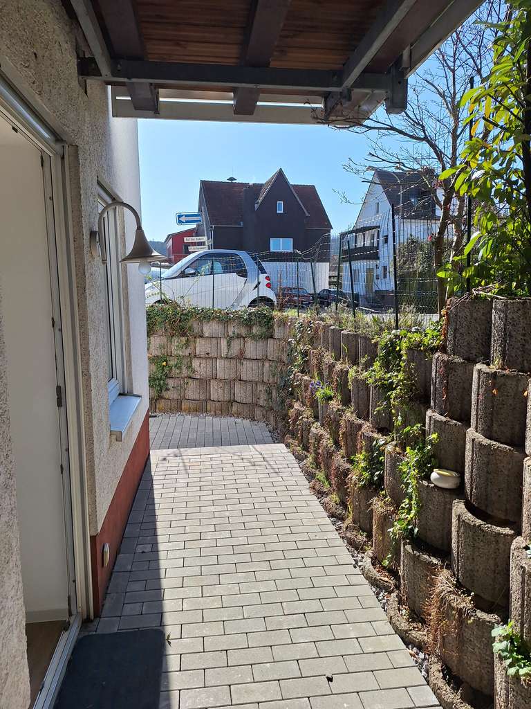 Immobilie in Cölbe - 1 Zi-Appartement, komplett neu saniert, Marburg - Cölbe mit Parkplatz und Keller im Preis inklusive. - Bild 3