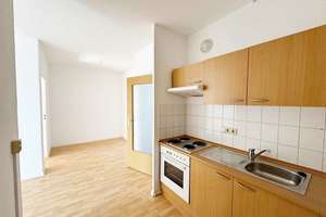 "Schöne 3-Zimmer-Wohnung mit Balkon, Einbauküche und tollem Grundriss" – Albert-Köhler-Straße 10, 9122 Morgenleite, Chemnitz – Vorschaubild 5