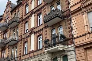 kernsanierte ruhige und hübsche 2 ZKB Altbauwohnung ab sofort zu vermieten – Yorckstraße 13, 65195 Westend / Bleichstraße, Wiesbaden – Vorschaubild 1