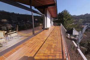 Attraktives Architektenhaus mit unverbaubarer Weitsicht, Garage, Carport und 2 Fachwerk-Gartenhäuser – Die vollständige Adresse der Immobilie erhältst du vom Anbieter., 97080 Dürrbachtal, Würzburg – Vorschaubild 5