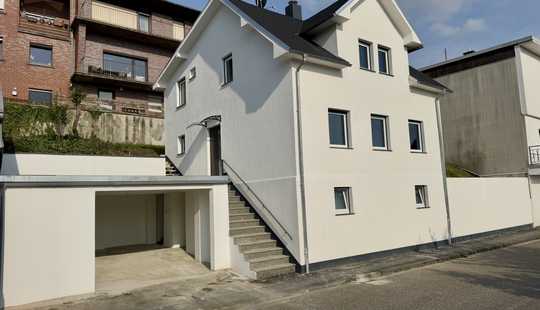 Bild von Provisionsfreies freistehendes Einfamilienhaus komplett saniert und bezugsfrei PV Wärmepumpe