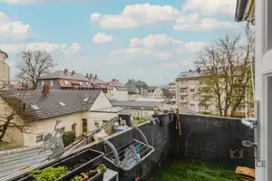Exklusives Mehrfamilienhaus mit Gewerbeeinheiten in zentraler Lage von Amberg – Amberg – Vorschaubild 11