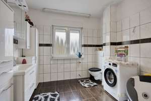 Neuwied nahe Bonn – Voll vermietetes Mehrfamilienhaus in guter Wohnlage – Die vollständige Adresse der Immobilie erhältst du vom Anbieter., 53173 Alt-Godesberg, Bonn – Vorschaubild 21