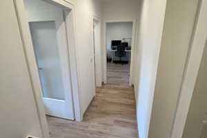 Möblierte 2-Zimmer-Wohnung in Wandsbek mit Balkon, Garten und hochwertiger Ausstattung (All-Incl.) – Thiedeweg 28, 22047 Hamburg – Vorschaubild 9