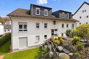 Gepflegte ca. 70 m² große ETW mit Tageslichtbad, großem Balkon und PKW- Stellplatz – Die vollständige Adresse der Immobilie erhältst du vom Anbieter., 58119 Hohenlimburg (Ortsteil), Hagen – Vorschaubild 2