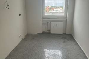 Bezugsfreie, helle 3-Zimmer-Wohnung mit zwei Balkonen – nur 100 m vom Hanauer Marktplatz entfernt – Römerstraße 7, 63450 Innenstadt, Hanau – Vorschaubild 13