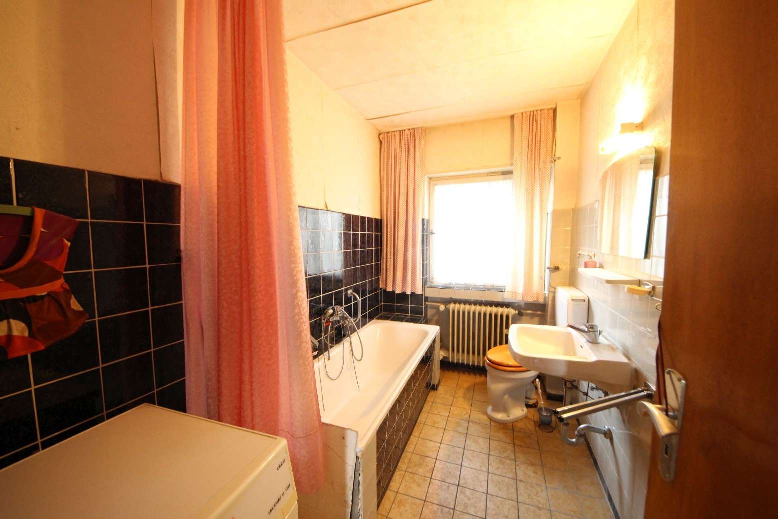 Immobilie in Obrigheim - Großzügiges Wohnhaus in schöner Aussichtslage ... - Bild 5