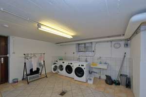 Komplett frei: Modernes 3-Familienhaus mit separatem Büro und beheiztem Wintergarten  – Die vollständige Adresse der Immobilie erhältst du vom Anbieter., 45307 Kray, Essen – Vorschaubild 38