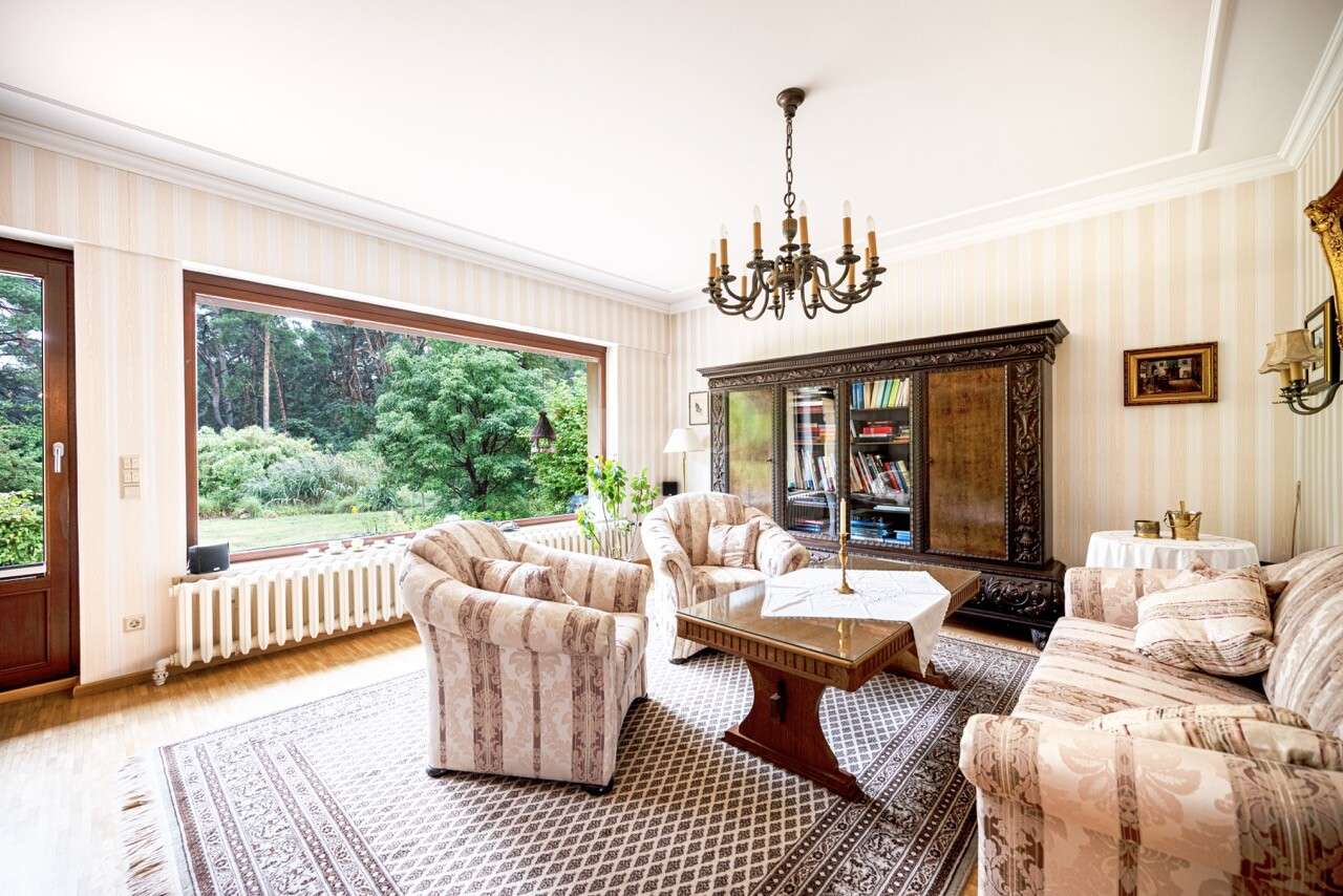 Immobilie in Britz - Traumhaus am Waldrand - Naturidylle, Ruhe  und Wohnkomfort vereint - Bild 2