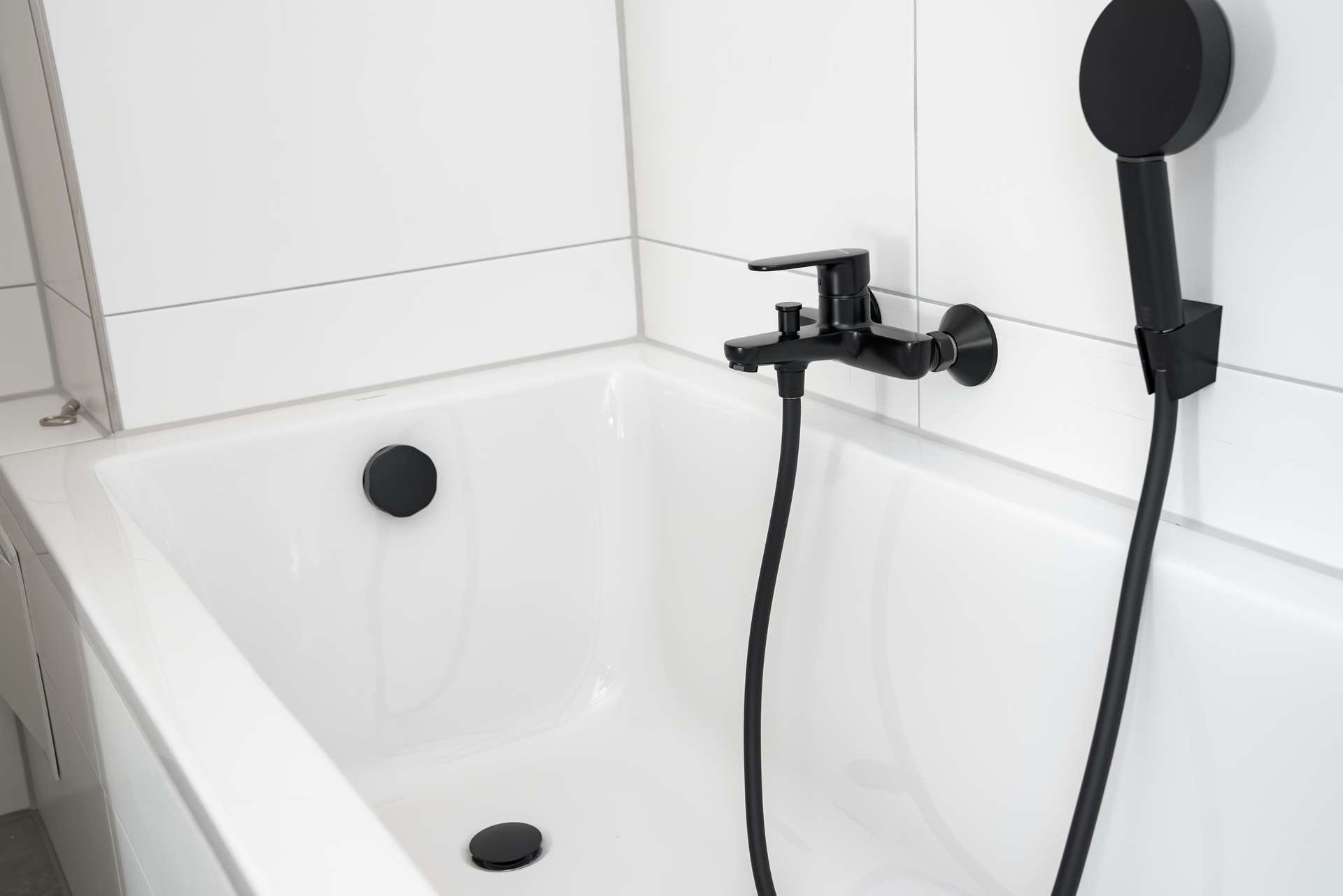 Immobilie in Miesbach - Stilvoll & Bezugsfrei: Lichtdurchflutete 2-Zimmer-Wohnung im Herzen Oberbayerns - Bild 10