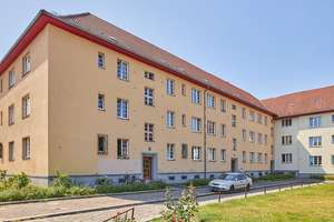2 Zimmer, kleiner Balkon in Berlin Pankow ab sofort !